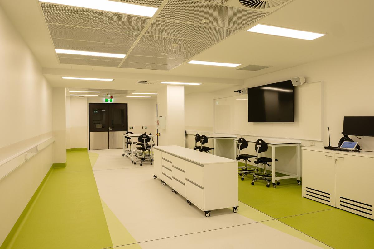 Deakin 2